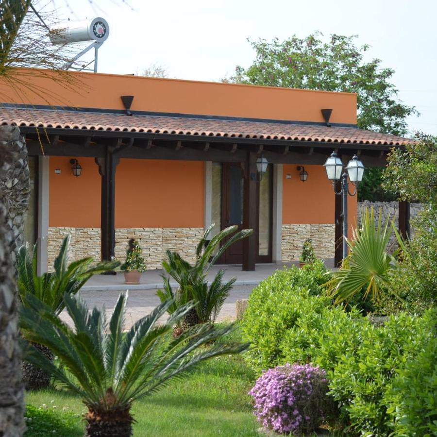 Gasthaus Relais La Giara Manduria Exterior foto